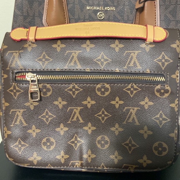 Louis V purse - Picture 2 of 11